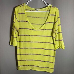 Volcom Neon Yellow 3/4 Length Sleeve Shirt, Womens Size Large